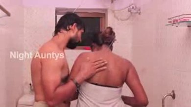 Hot south indian house wife bathroom romance with husbaroomnd