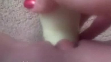 Mature babe toys her pussy
