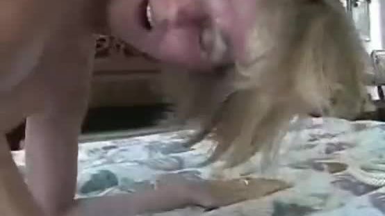 La belle-mère d'une star du porno amateur