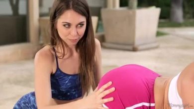 Mommy's girl - kendra lust, riley reid