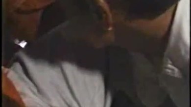 Serveur sous la table - xvideos.com