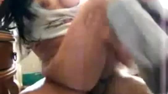 Adolescente latina parfaite