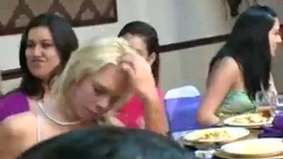 La fête des femmes devient folle