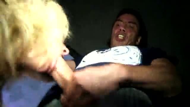 Gang bang dans le party bus partie 2 - pornostars allemandes