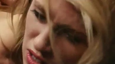 Crazyamateurgirls.com - lutte avec utilisation de la chatte - crazyamateurgirls.com