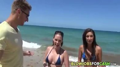 Suçage de bite en public