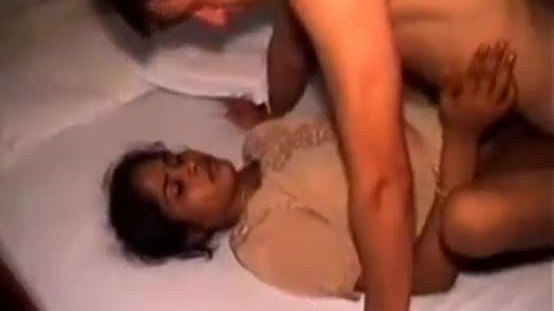 Desi randii indien avec un client étranger