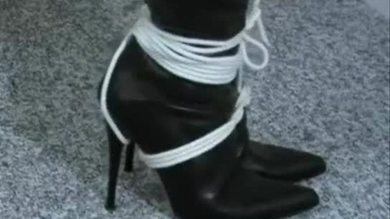 Bateau bondage jambe