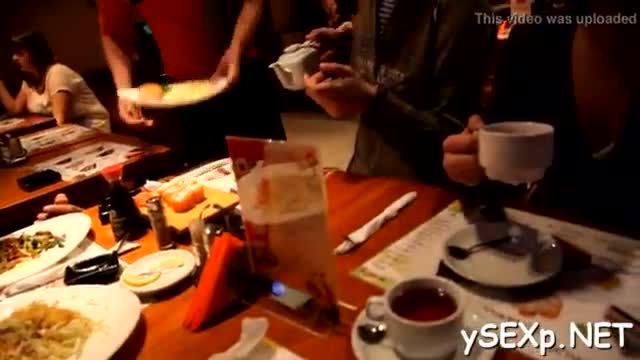 Vidéos porno d'adolescentes miniatures extensibles