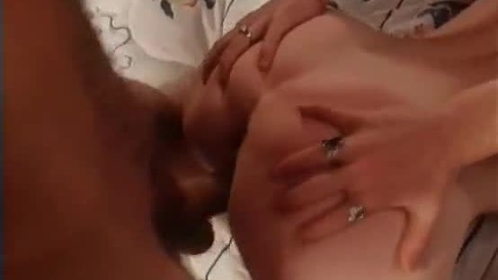Scènes pornographiques classiques à trois avec des collègues