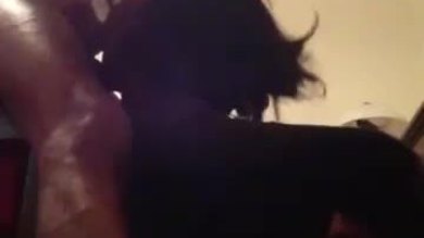 Une salope sexy prend tout