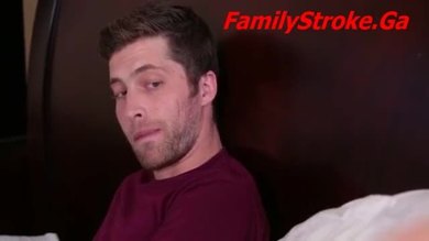 Familystrokes 2017 - regarder du porno ensemble ? pas de problème ! #1- showcamm.com