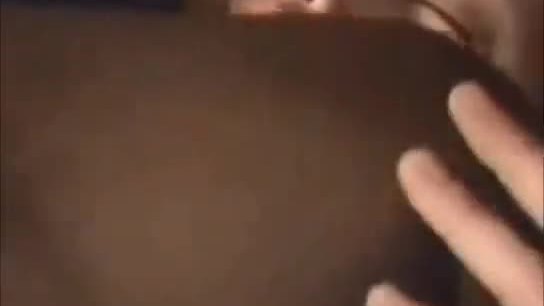 Amateur femme passionnée interracial