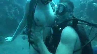 Sexe dans l'eau