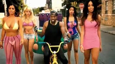 2 chainz - birthday song (explicit) ft. kanye west - youtube