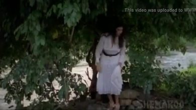 Les parties les plus chaudes du film hindi Tarzan