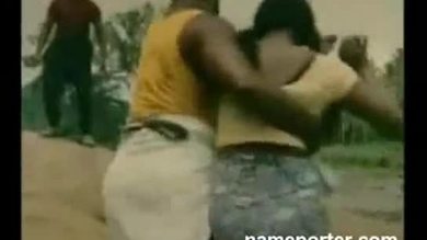 Film d'adultes srilankais entièrement nus sura sapa soya