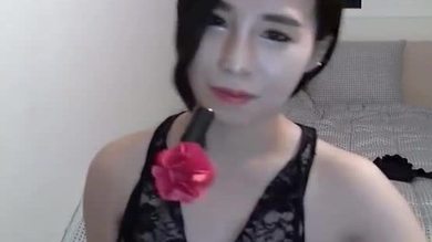 Jeune fille coréenne se masturbe sur webcam - showcamgirl.com
