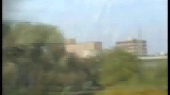 Une fille se fait peloter dans un bus