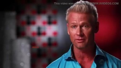 Blonde aux gros seins gigolos s03 e10