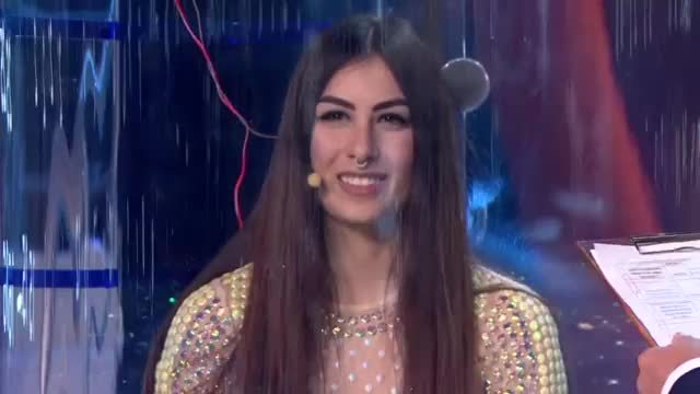 Italienne célèbre fille beau pied