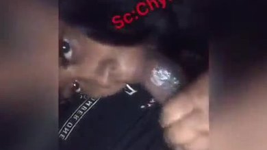 Une jeune femme sur Snapchat suce différentes bites et demande sa prime.
