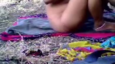 Rencontres amoureuses indiennes de sexe en public-100p