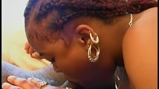 Jasmine se met au travail