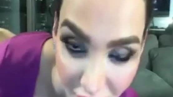 Méga seins pute webcam sur cam