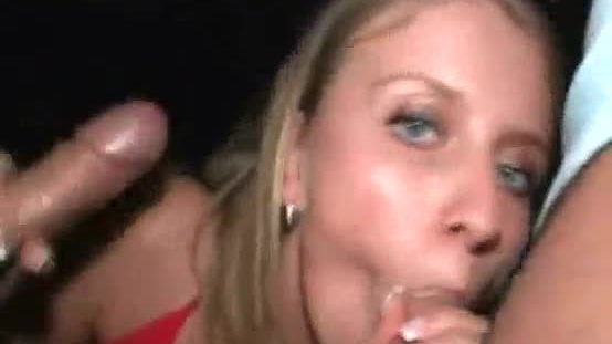 300266 kate se fait encore chienne une autre orgie publique