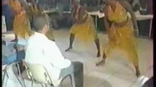Serres Mapouka en Europe 4