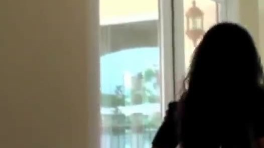 Couple excité et une latina chaude