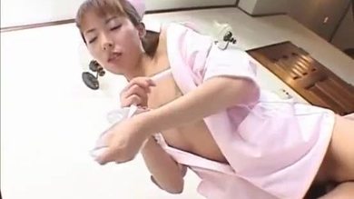 Chisaki aihara a nooky doigté et léché