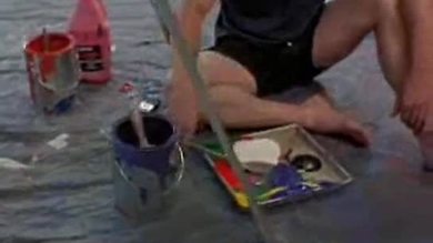 Kari wuhrer [vidéo d'une scène de nu intégral]