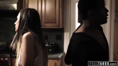 Pure taboo jaye prend une creampie bbc pour satisfaire son beau-père