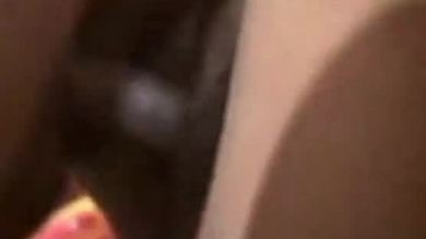 Prostituée indienne enceinte baisant 2 hommes