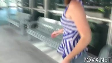 Natalie lust dans un clip tube pov époustouflant