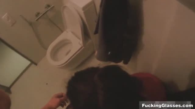 Lunettes de baise - toilettes baise inna dans lunettes spycam